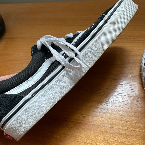 Black vans - Picture 5 of 8